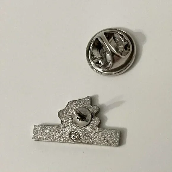 Meritor Logo Pin - Picture 4 of 8